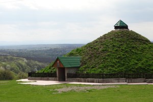 Галычина могила, Крылос